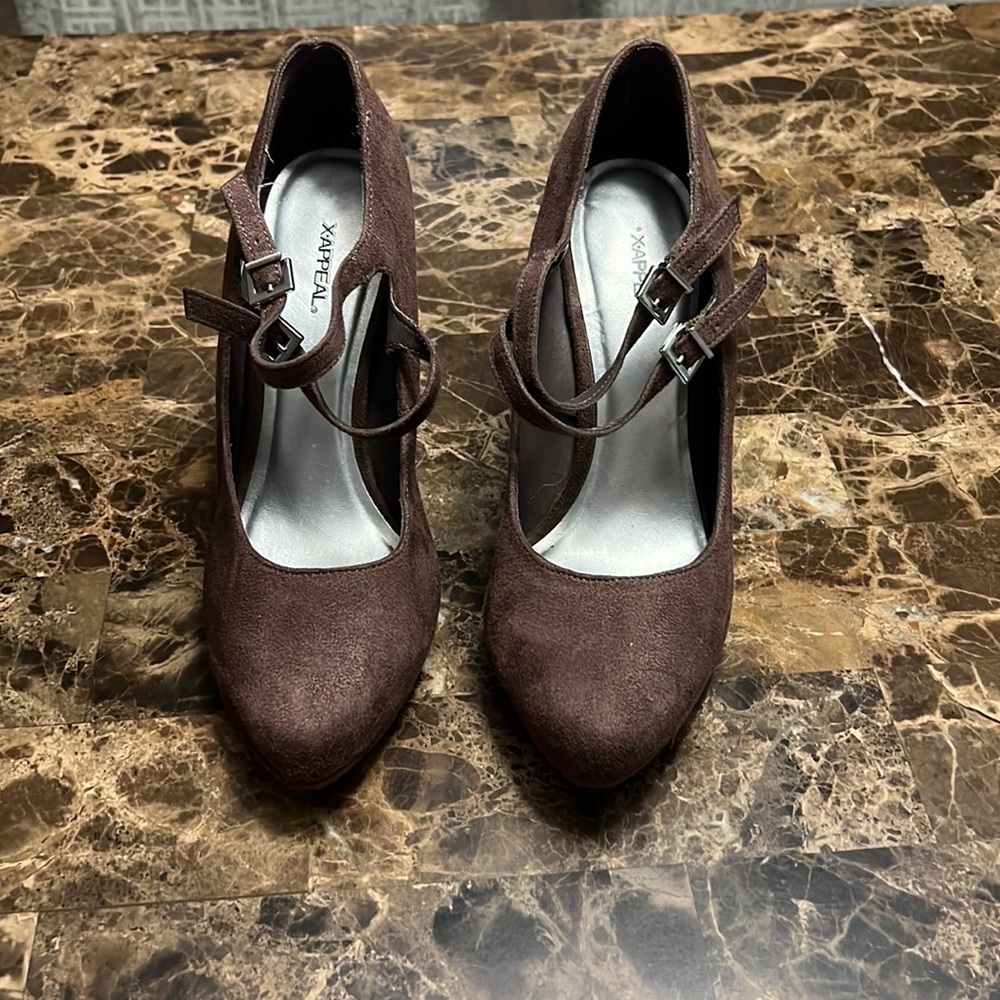 Soft, Brown High Heeled shoes